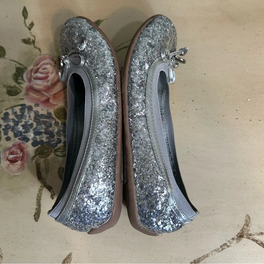 Michael Kors Martina Silver Metallic Glitter Front Bow Flats size 2